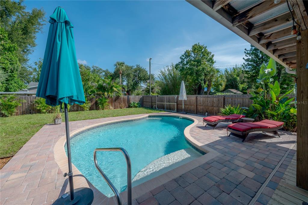 203 W FRIERSON AVENUE, TAMPA, FL — photo 3 of 30