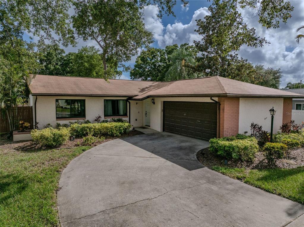 6960 PINECREST LANE N