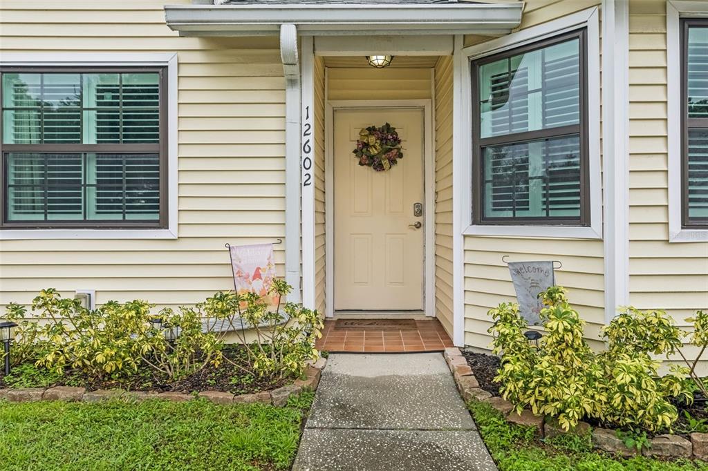 12602 CASTLE HILL DRIVE, TAMPA, FL — photo 3 of 29