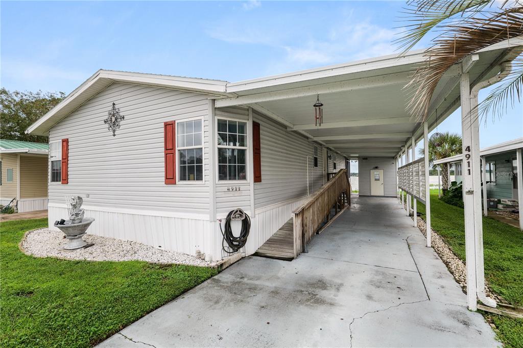 4911 LINC LANE, LAKELAND, FL — photo 4 of 46