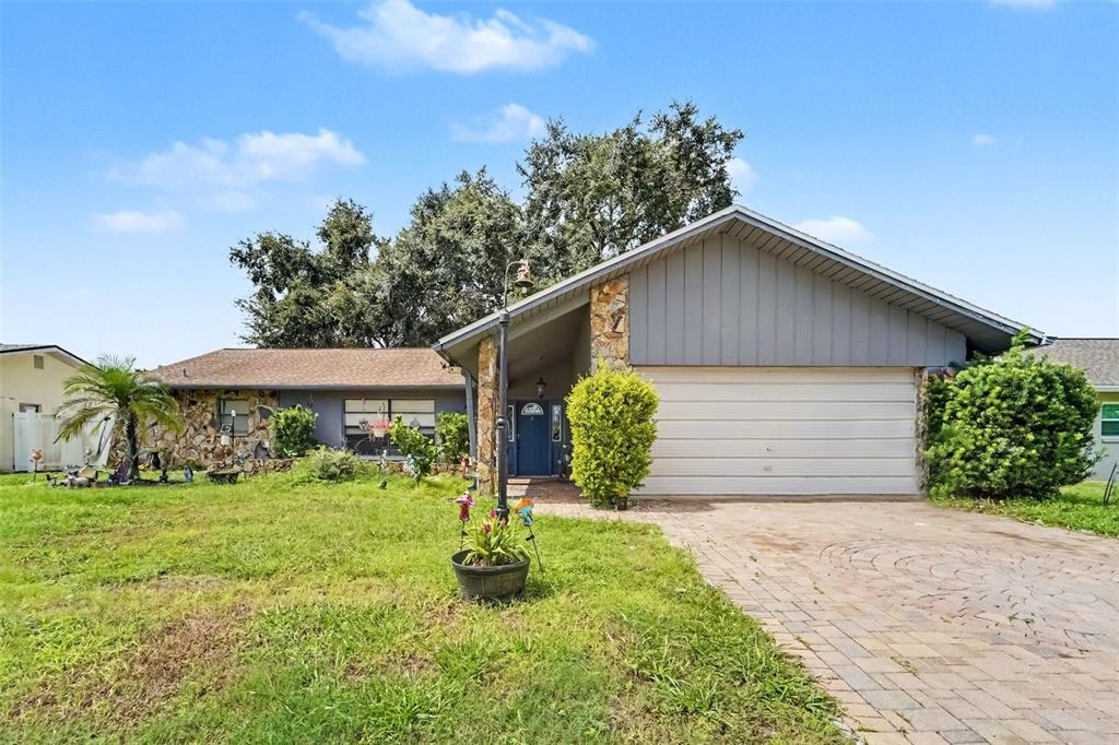 7606 WILLOW BROOK COURT