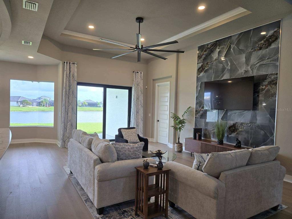 19 DEL PALMA DRIVE, PALM COAST, FL — photo 4 of 12