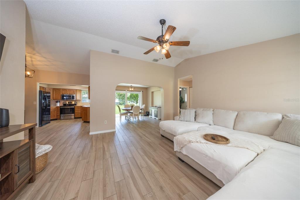 31 PINELYNN DRIVE, PALM COAST, FL — photo 2 of 18