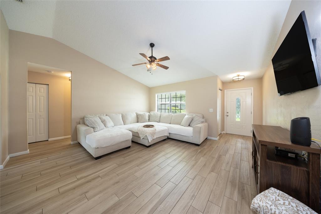 31 PINELYNN DRIVE, PALM COAST, FL — photo 3 of 18
