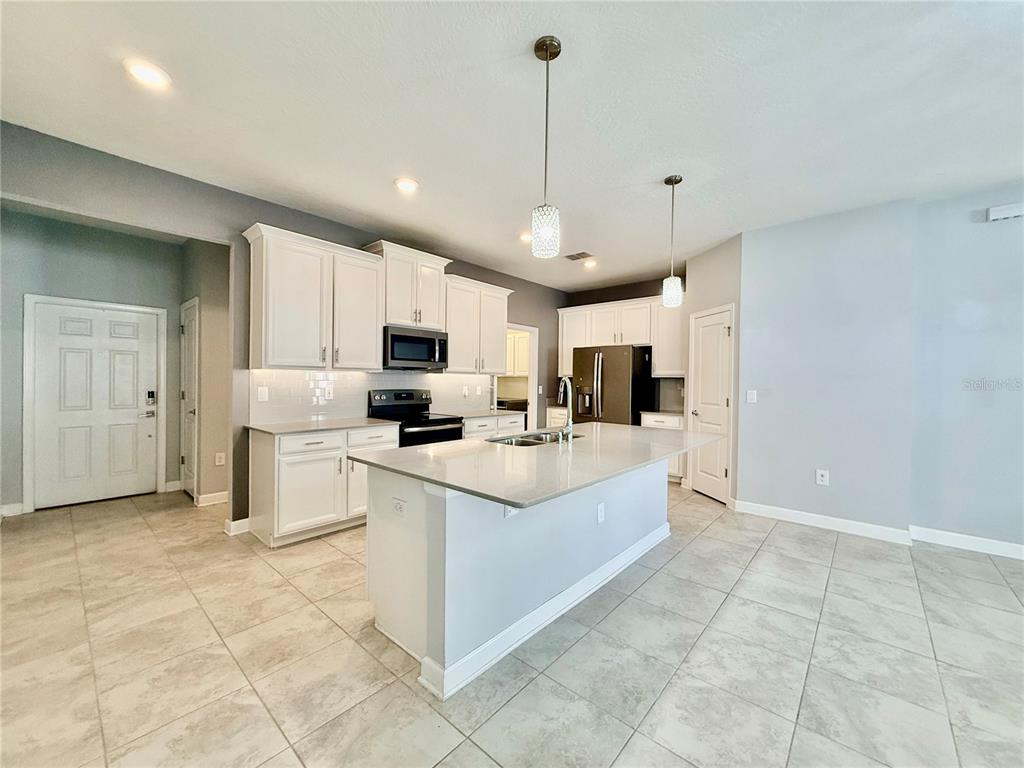 11049 VIGNETTE ALLEY, WINTER GARDEN, FL — photo 4 of 29
