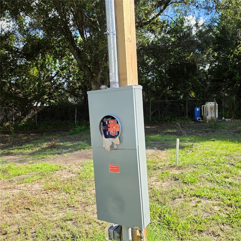 709 21ST AVENUE SE, RUSKIN, FL — photo 4 of 6