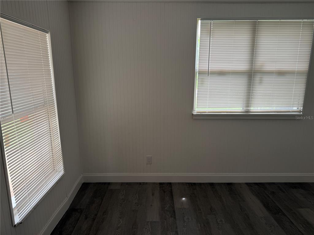 11054 SE 56TH AVENUE, BELLEVIEW, FL — photo 5 of 23