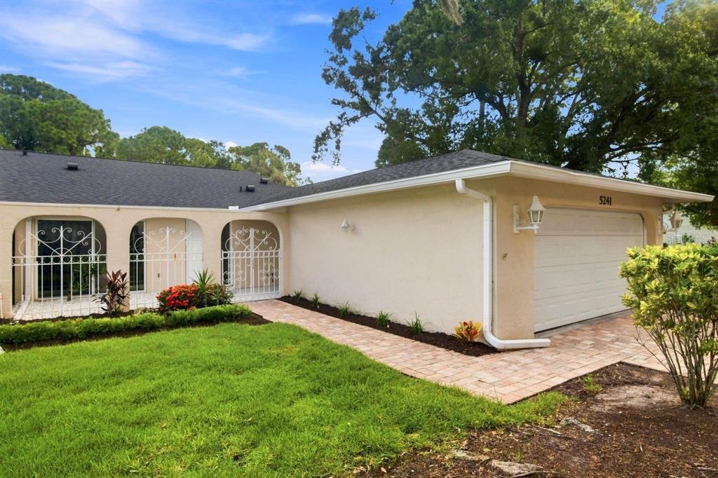 5241 MARSH FIELD LANE UNIT 18