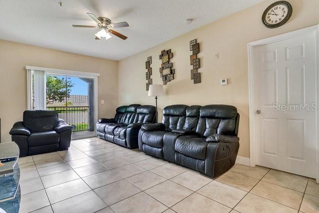 3702 PALM DESERT LANE UNIT 5414, ORLANDO, FL — photo 3 of 27