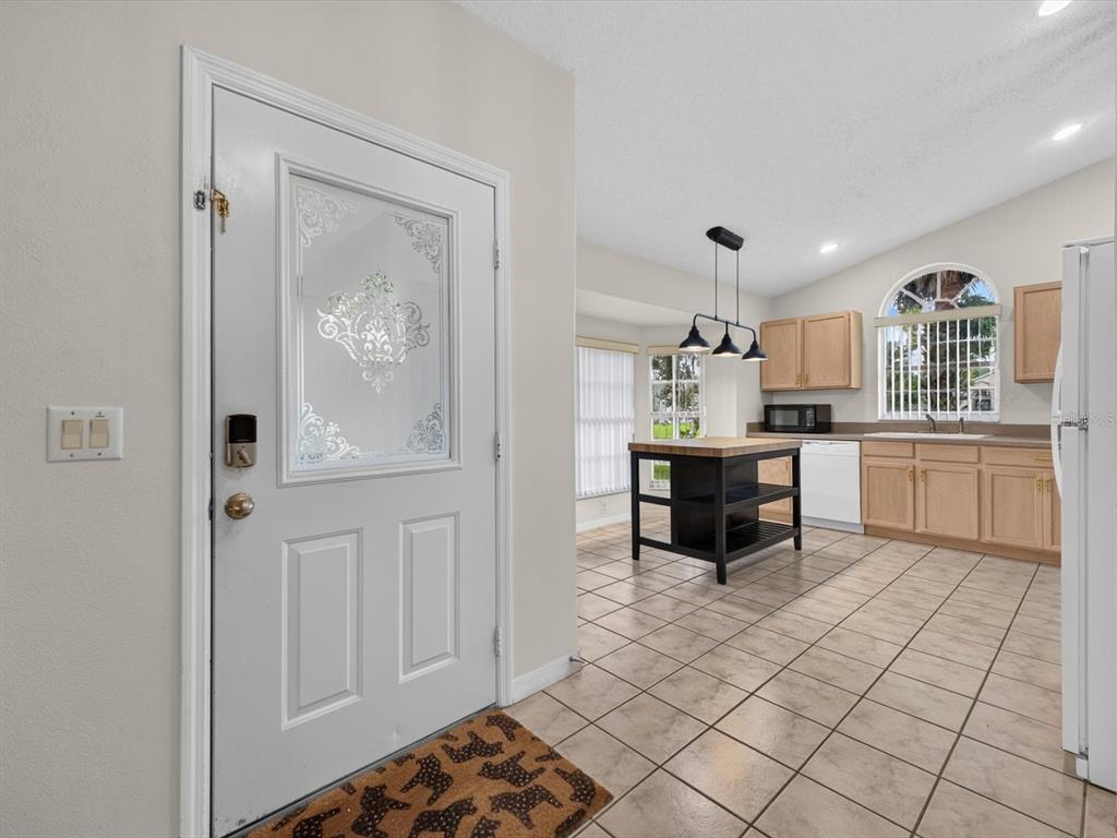 8014 SPRING CREEK DRIVE, KISSIMMEE, FL — photo 3 of 30