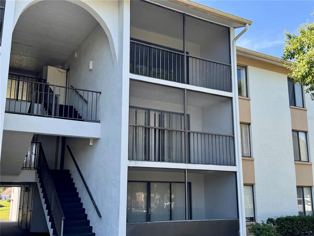 8215 SUN SPRING CIRCLE UNIT 43
