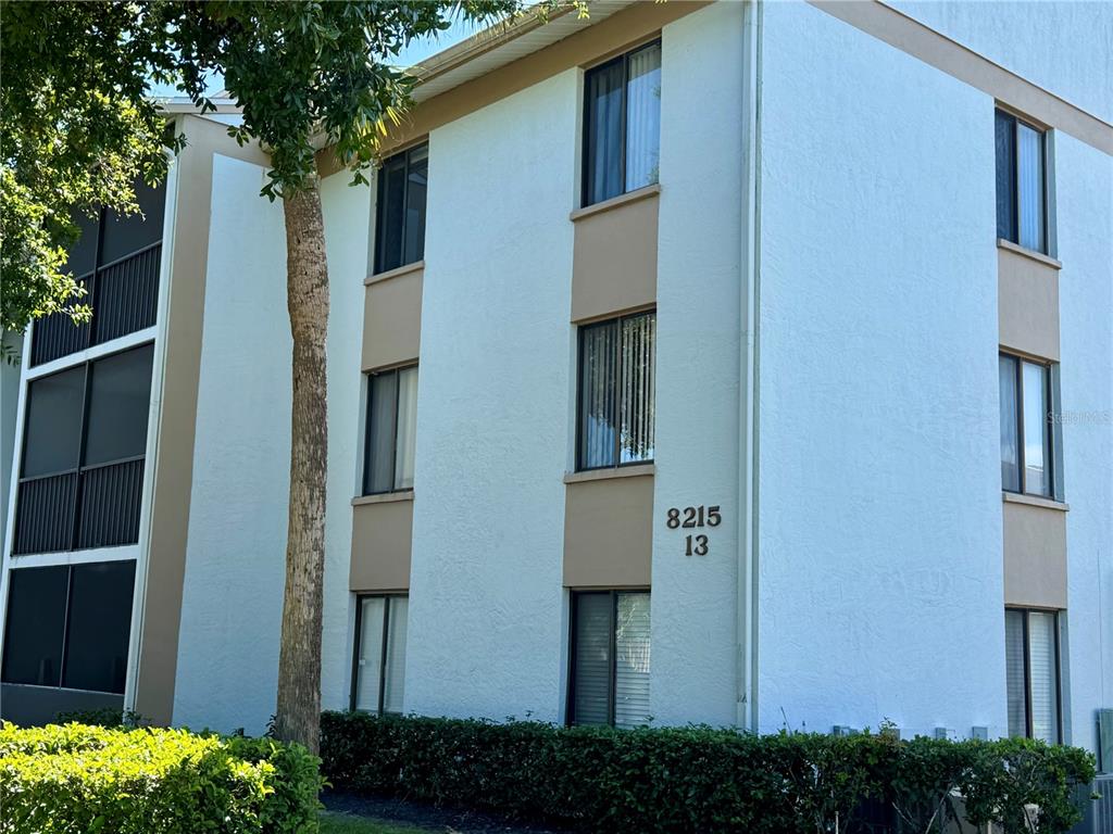 8215 SUN SPRING CIRCLE UNIT 43, ORLANDO, FL — photo 3 of 44