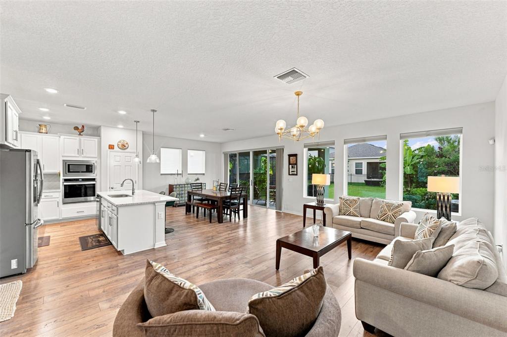 6136 VOYAGERS PLACE, APOLLO BEACH, FL — photo 4 of 30
