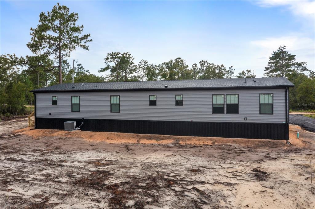 131 QUAIL WAY, HAWTHORNE, FL — photo 3 of 30