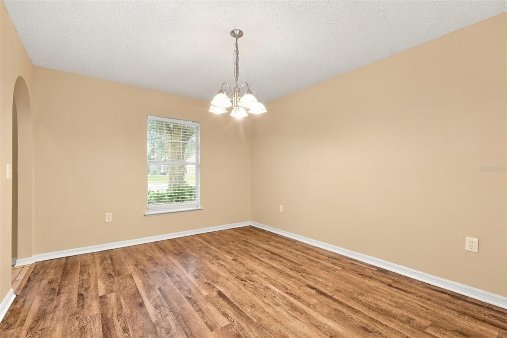 2228 SANDRIDGE CIRCLE, EUSTIS, FL — photo 3 of 22