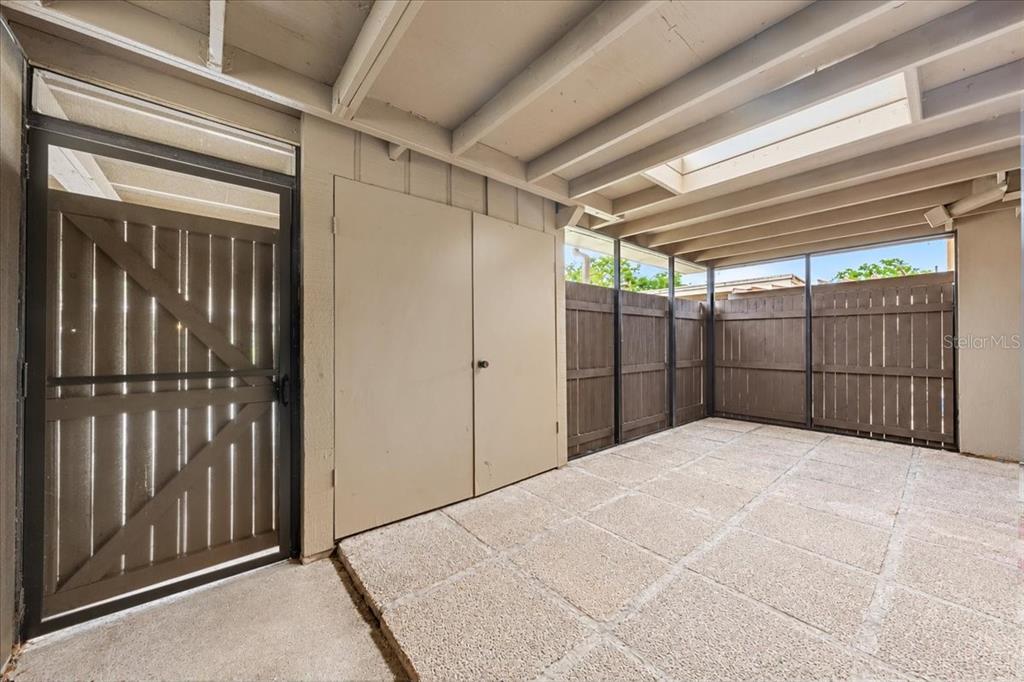 7903 CEDAR DRIVE, TEMPLE TERRACE, FL — photo 3 of 30
