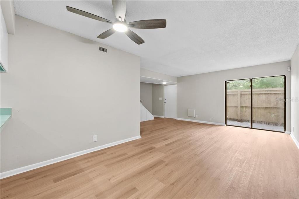 7903 CEDAR DRIVE, TEMPLE TERRACE, FL — photo 4 of 30