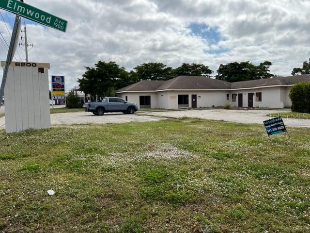 6200 S TAMIAMI TRAIL