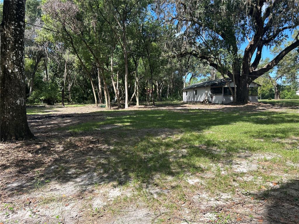 3324 TAYLOR AVENUE, COLEMAN, FL — photo 4 of 27