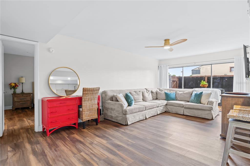 782 VILLAGE LAKE TERRACE N UNIT 103, ST PETERSBURG, FL — photo 4 of 30
