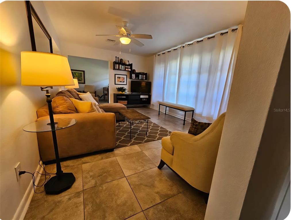 11598 OVAL DRIVE W, LARGO, FL — photo 5 of 23