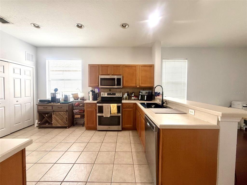 5182 WALNUT RIDGE DRIVE, ORLANDO, FL — photo 2 of 16