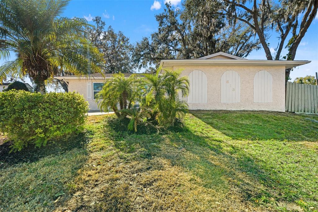 815 SHANGRI LA DRIVE