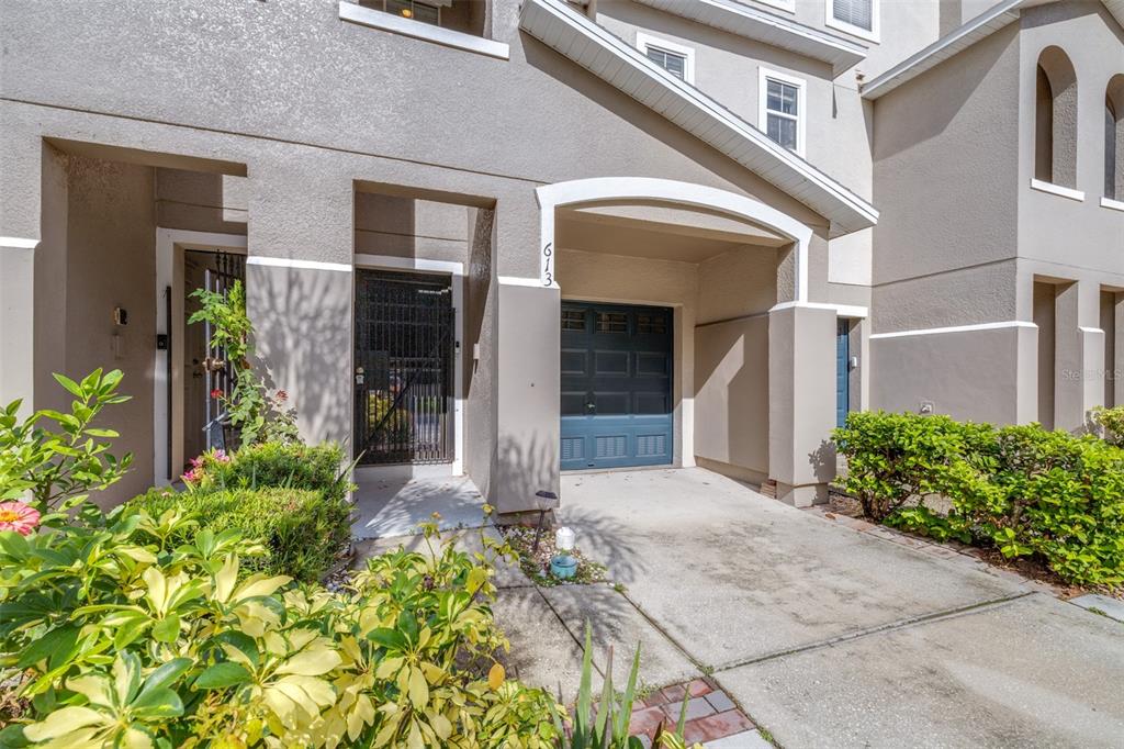 613 WHEATON TRENT PLACE, TAMPA, FL — photo 2 of 30