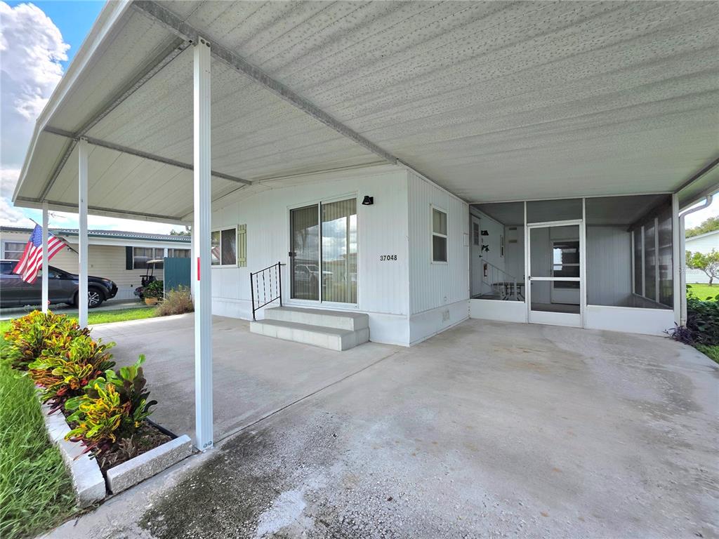 37048 LOIS AVENUE, ZEPHYRHILLS, FL — photo 2 of 30