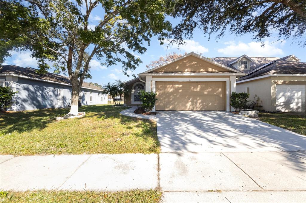 271 DANIELS POINTE DRIVE