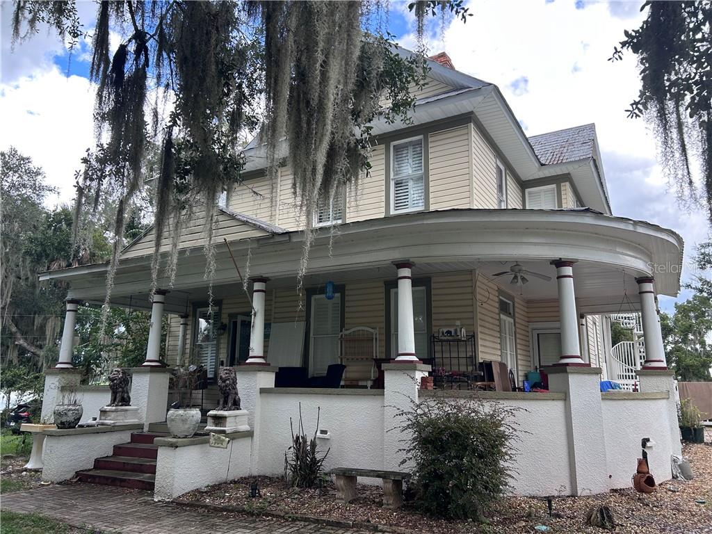 414 Lake STREET