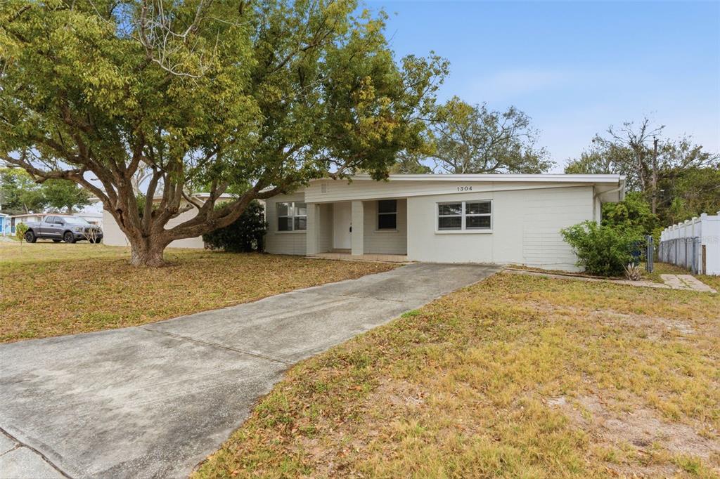 1304 TUSCOLA STREET