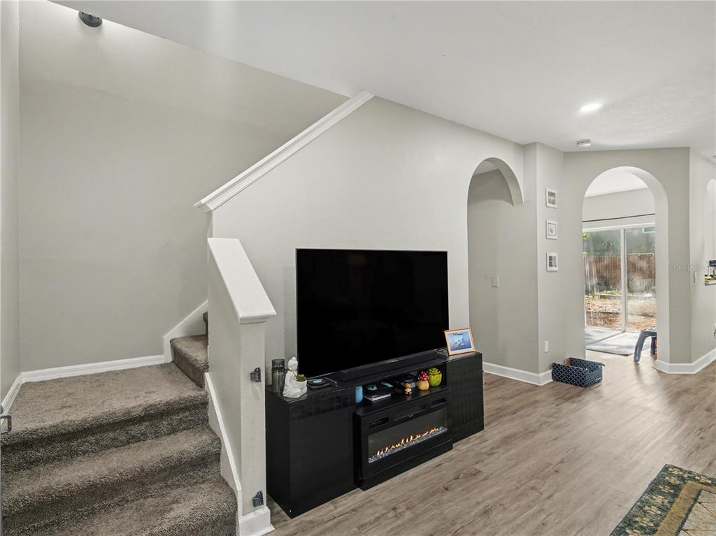 8430 QUARTER HORSE DRIVE, RIVERVIEW, FL — photo 3 of 26