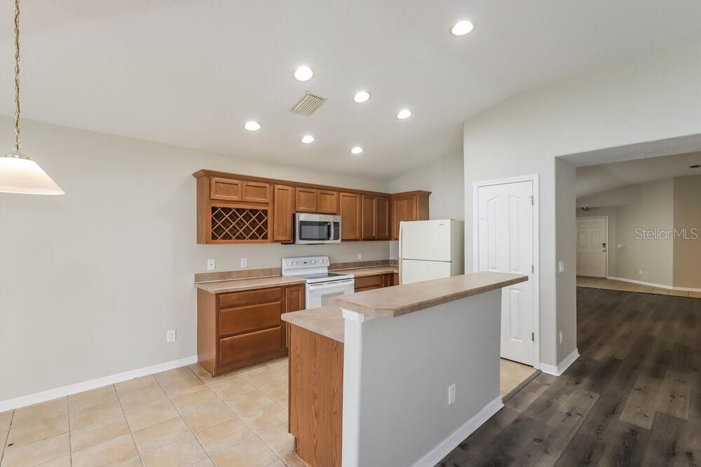 11160 GOLDEN SILENCE DRIVE, RIVERVIEW, FL — photo 5 of 16