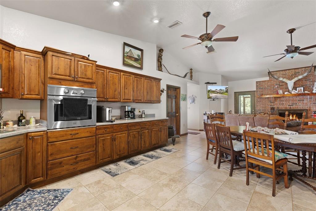 303 NE 290TH AVENUE, OLD TOWN, FL — photo 5 of 30