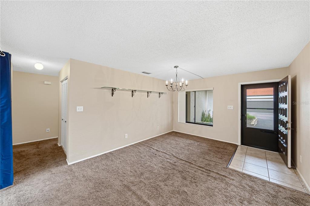 108 CAPRI COURT N, PLANT CITY, FL — photo 5 of 30