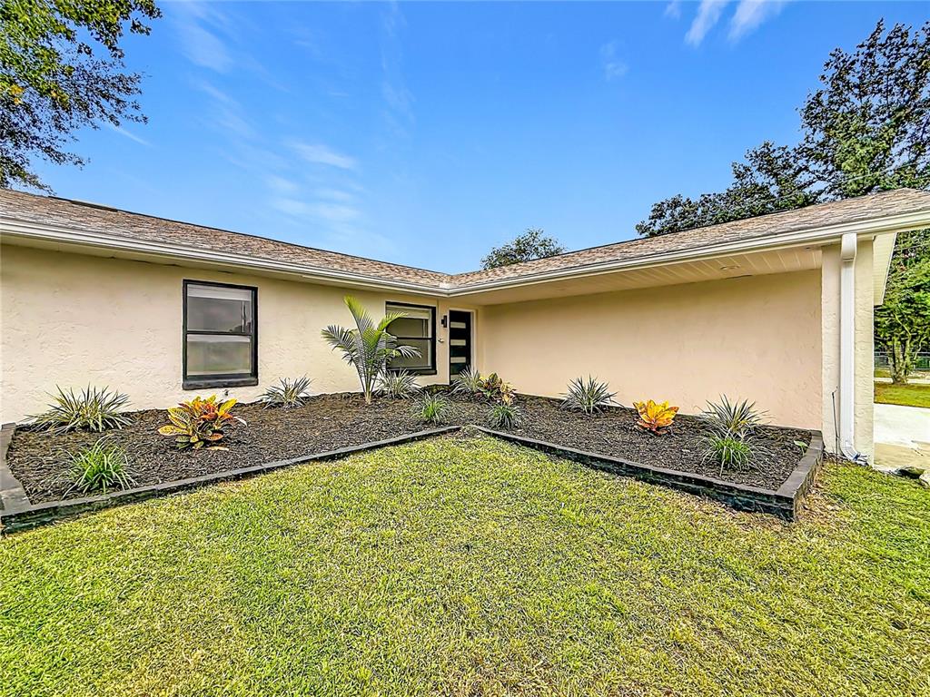 13553 SE 39TH TERRACE, SUMMERFIELD, FL — photo 4 of 30
