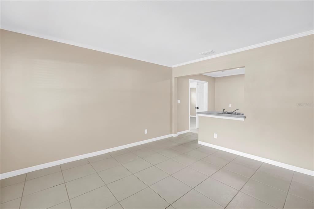 8044 25TH AVENUE N, ST PETERSBURG, FL — photo 2 of 33