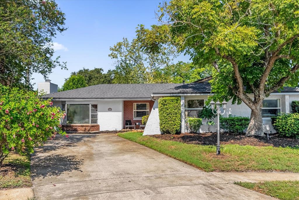 623 SWALLOW DRIVE