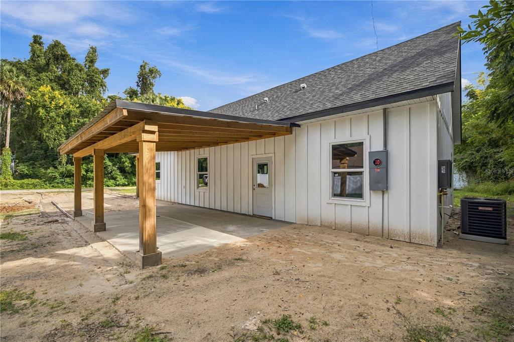 150 NW 2ND STREET, WILLISTON, FL — photo 5 of 23