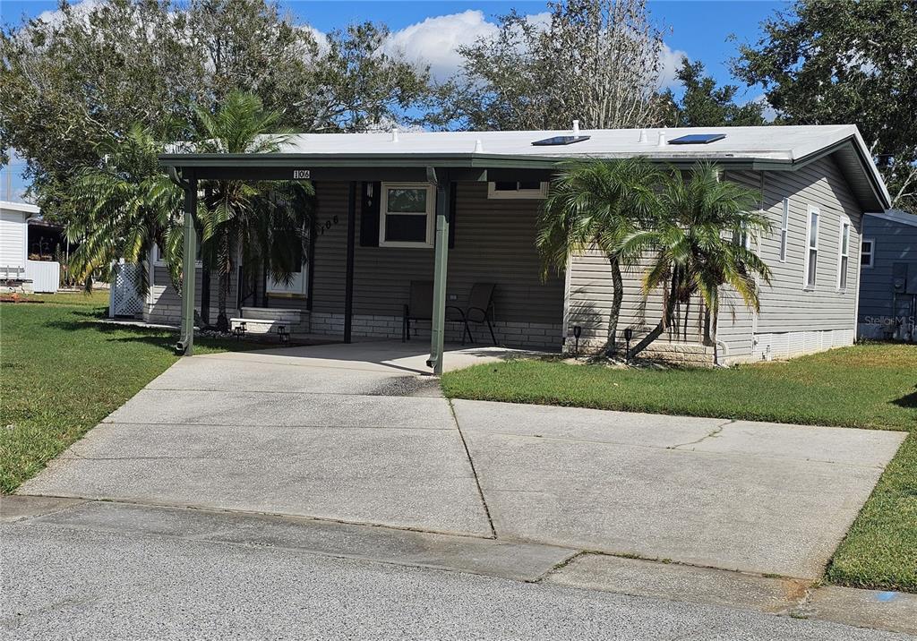 106 DOLPHIN DRIVE E