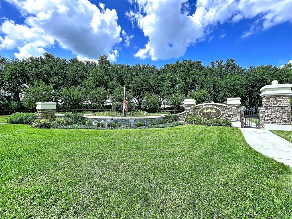 5605 CANNONADE DRIVE, WESLEY CHAPEL, FL — photo 2 of 30
