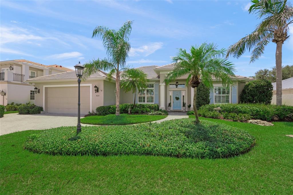 423 SPADARO DRIVE