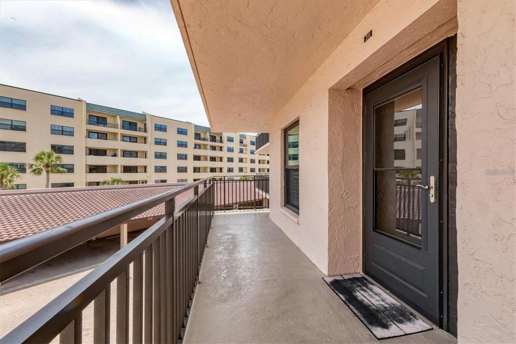 6480 MIDNIGHT PASS ROAD UNIT 311, SARASOTA, FL — photo 2 of 30