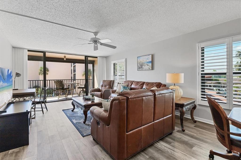 6480 MIDNIGHT PASS ROAD UNIT 311, SARASOTA, FL — photo 3 of 30