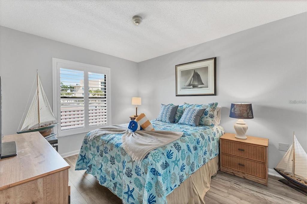6480 MIDNIGHT PASS ROAD UNIT 311, SARASOTA, FL — photo 5 of 30