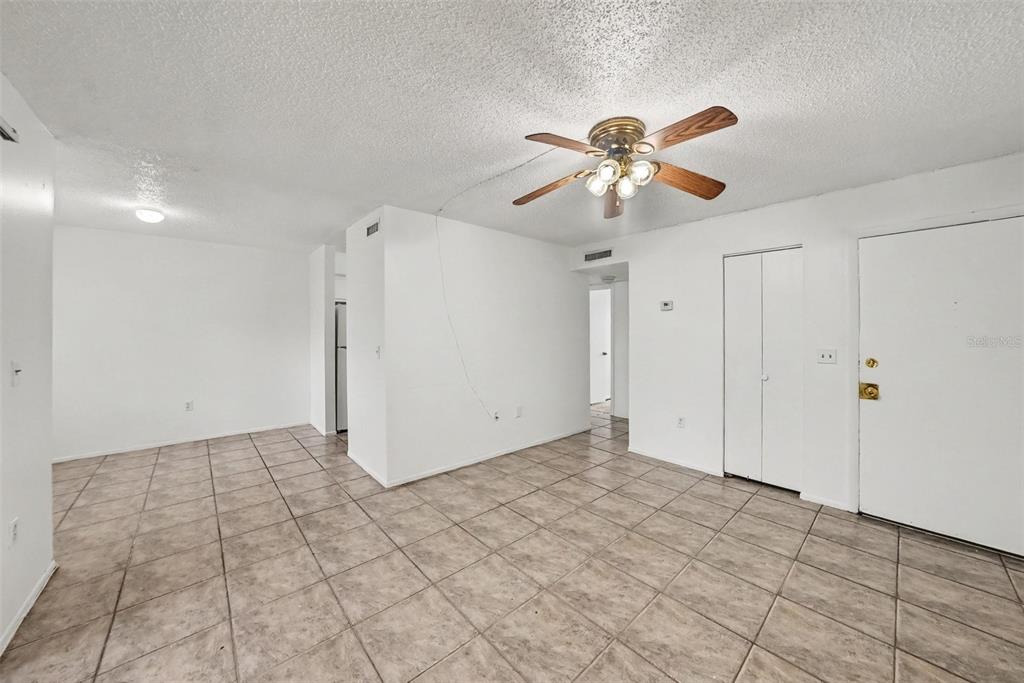 305 E WELLINGTON COURT UNIT 64, TAMPA, FL — photo 4 of 15