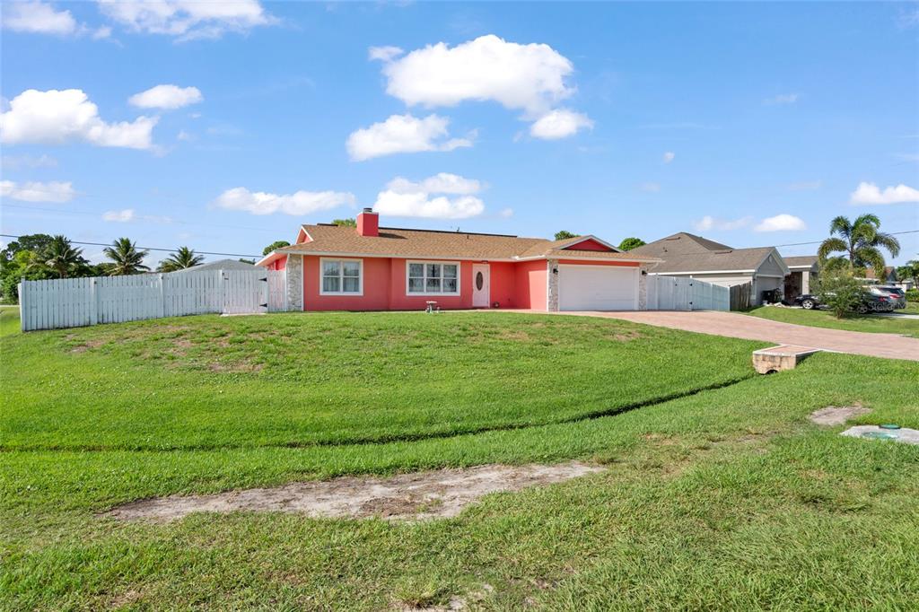 402 SW SEAFLOWER TERRACE, PORT ST LUCIE, FL — photo 3 of 30