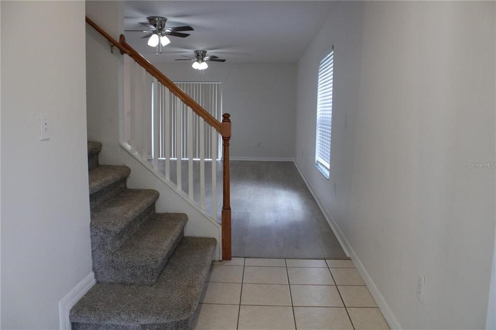7840 CARRIAGE POINTE DRIVE, GIBSONTON, FL — photo 4 of 30