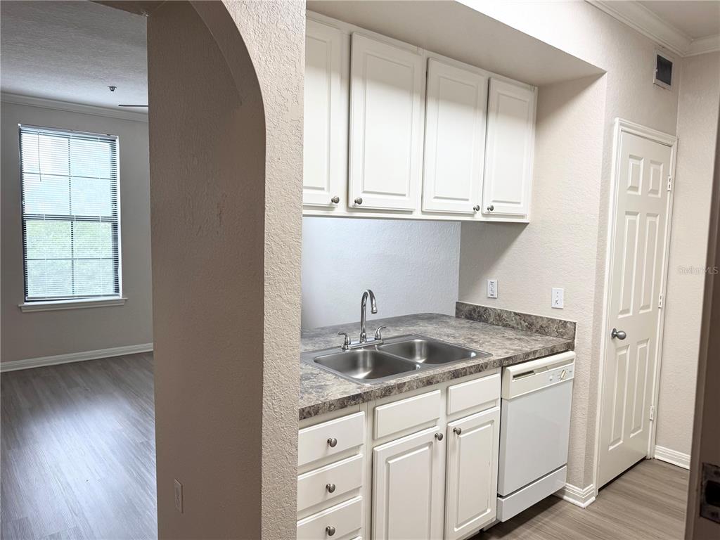 911 N ORANGE AVENUE UNIT 445, ORLANDO, FL — photo 4 of 25